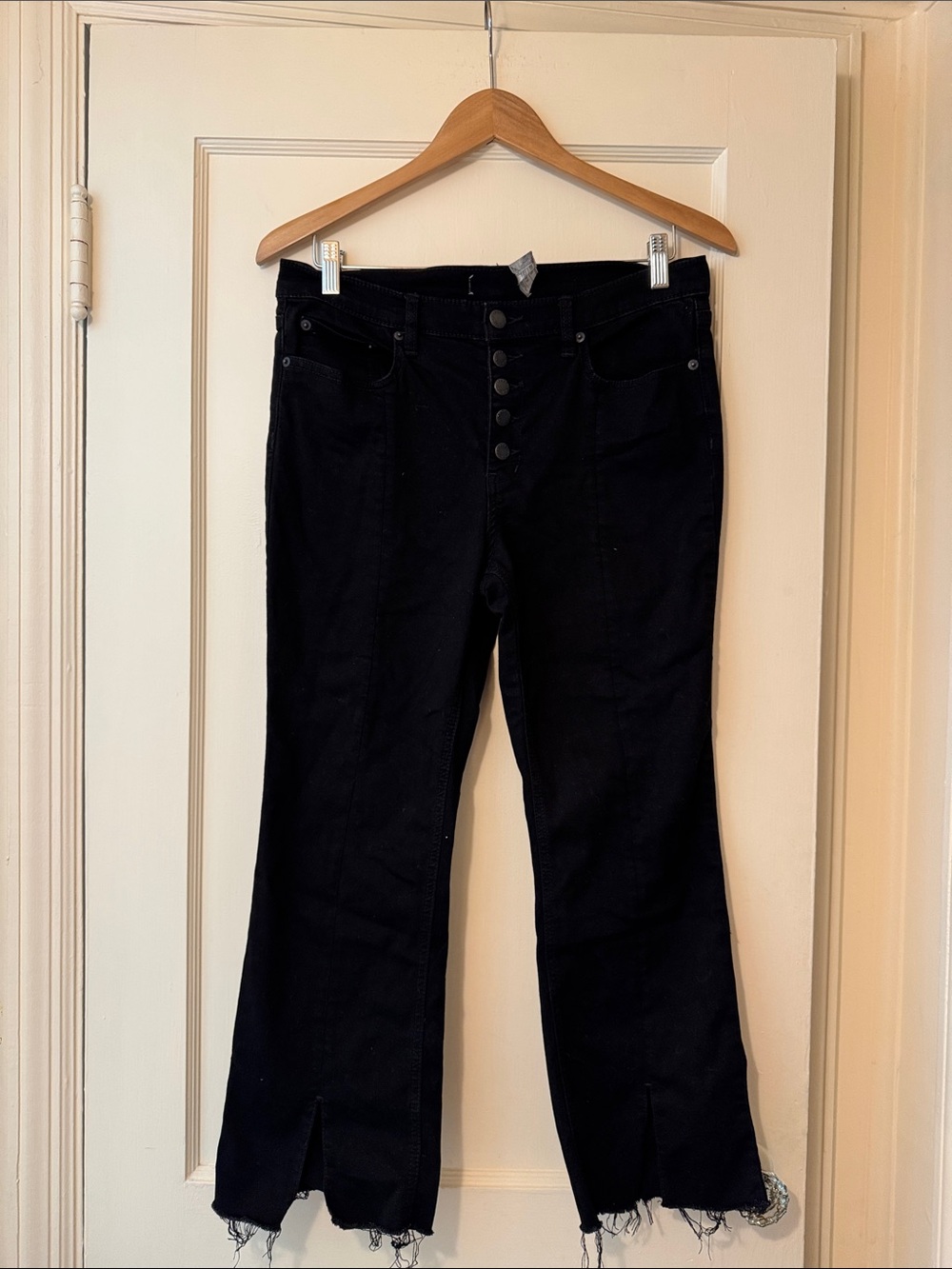 Free People Women's Black Button-Front Flare Jeans size 31 worn twice